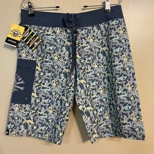 Calcutta Mens Board Digital Camo Blue Stretch Beach Surfing Shorts Sz 30 NWT
